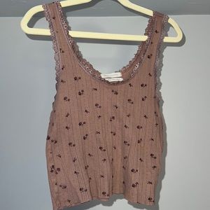 Urban Outfitters floral cropped tank 🤍